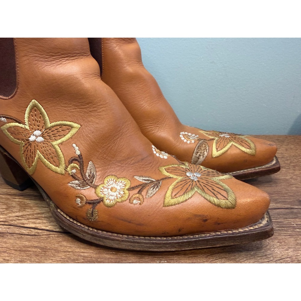 Caborca Tan Leather Floral Embroidered Western Ankle Boots Boho Pointed Toe 7B - Picture 7 of 11